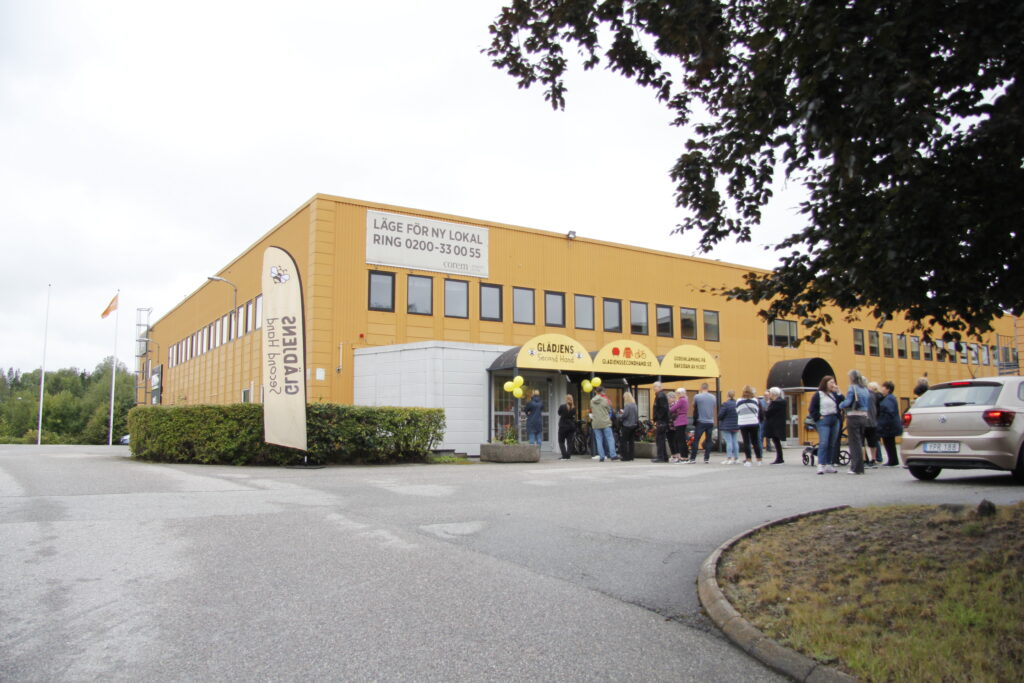 Succéöppning av Glädjens Second Hand!