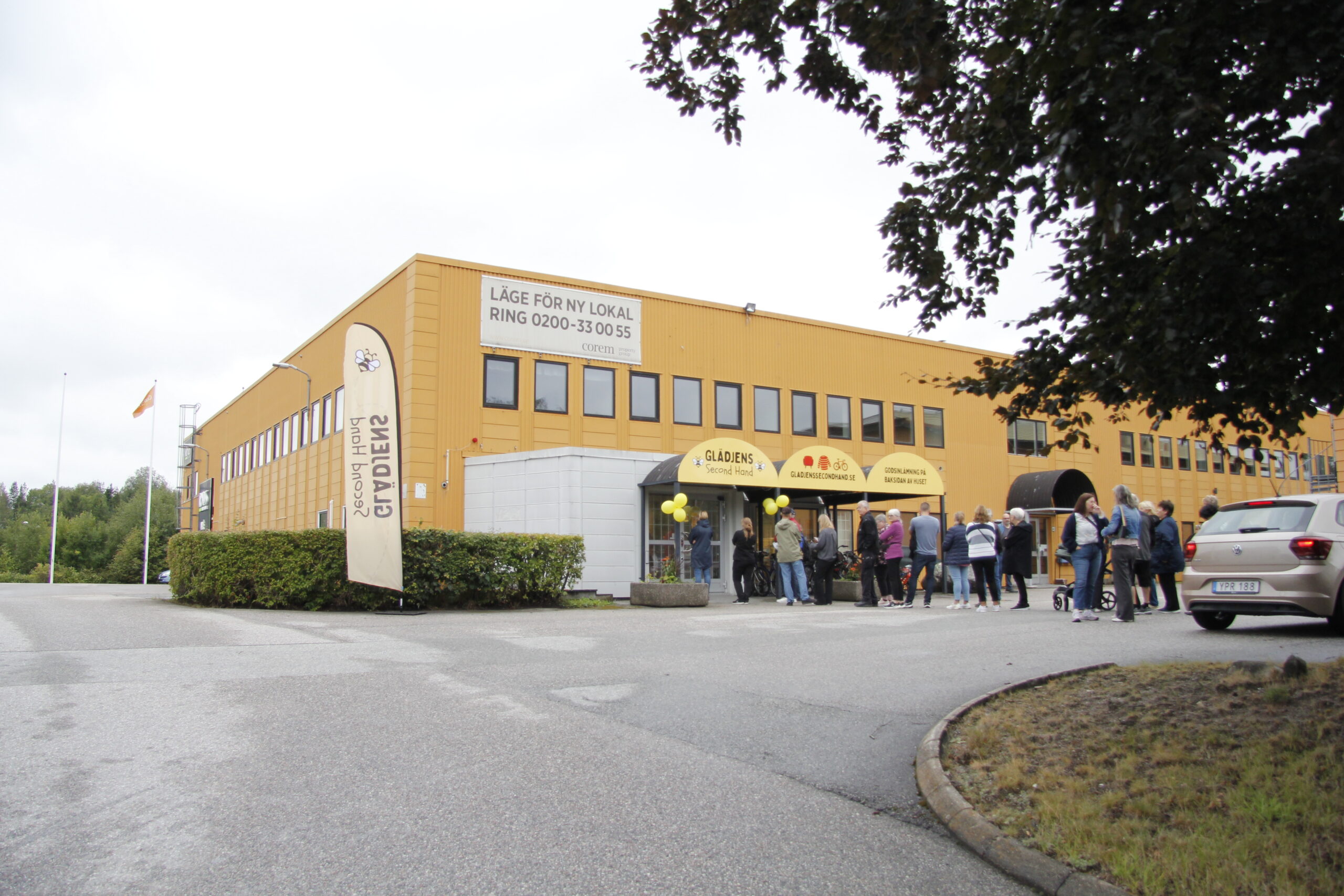 Succéöppning av Glädjens Second Hand!